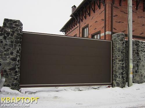 Sell house. Киев,  Вышгородская — photo 1