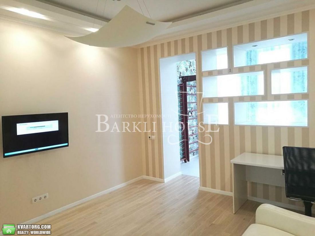 Rent out 4-room apartment. Киев,  Вышгородская — photo 7