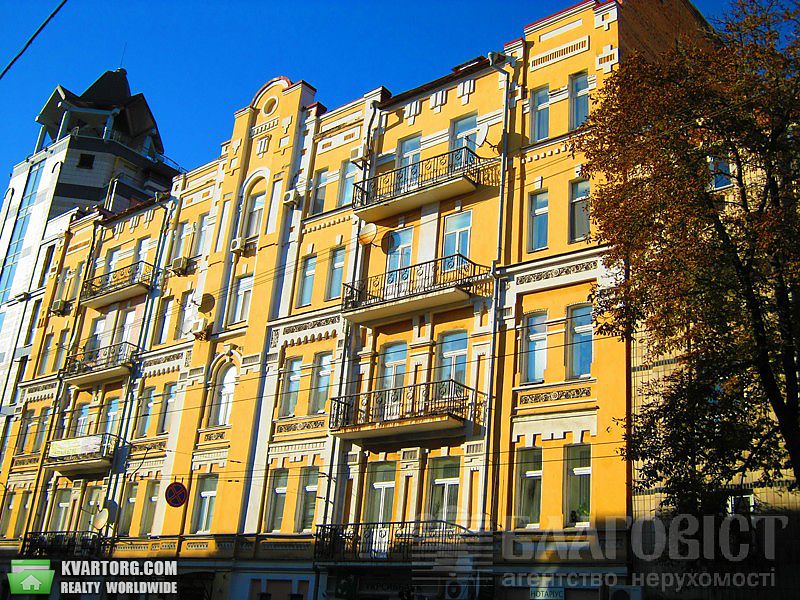 Sell 4-room apartment. Киев,  Большая Житомирская — photo 1
