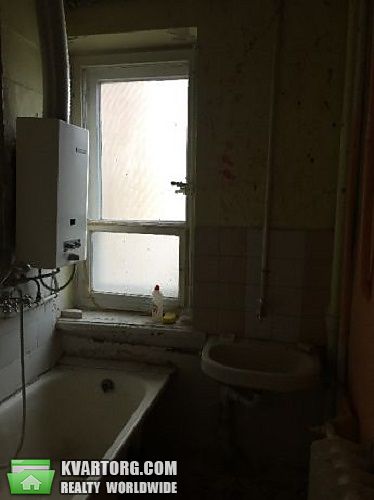 Sell 2-room apartment. Киев,  Богдана Хмельницкого — photo 3