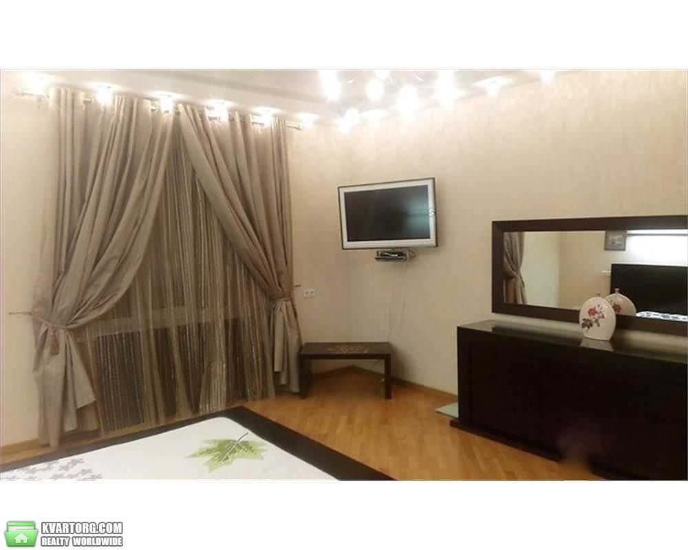 Rent out 2-room apartment. Киев,  Сечевых Стрельцов — photo 3