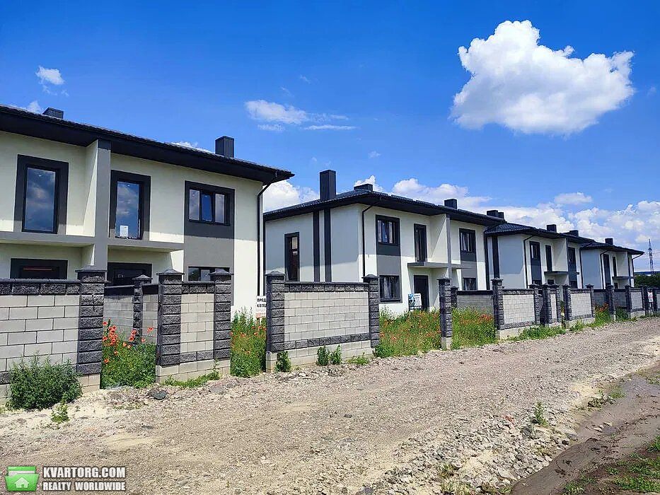Sell house. Ровно, Макарова — photo 1