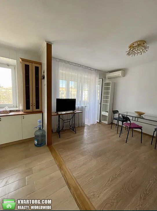 Rent out 2-room apartment. Киев,  Печерский спуск — photo 3