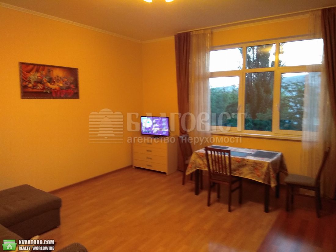 Rent out 1-room apartment. Киев,  Щорса — photo 6