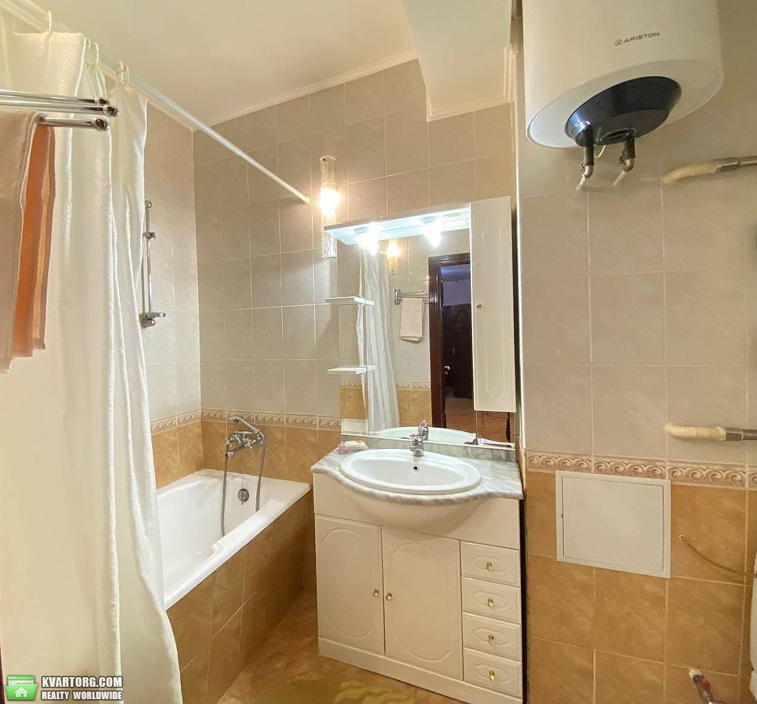 Rent out 3-room apartment. Киев, Никольско слободская — photo 9