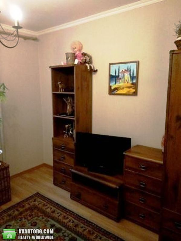 Sell 3-room apartment. Киев,  Срибнокильская — photo 2