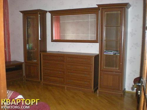 Rent out 2-room apartment. Киев, Котовского ул. — photo 6