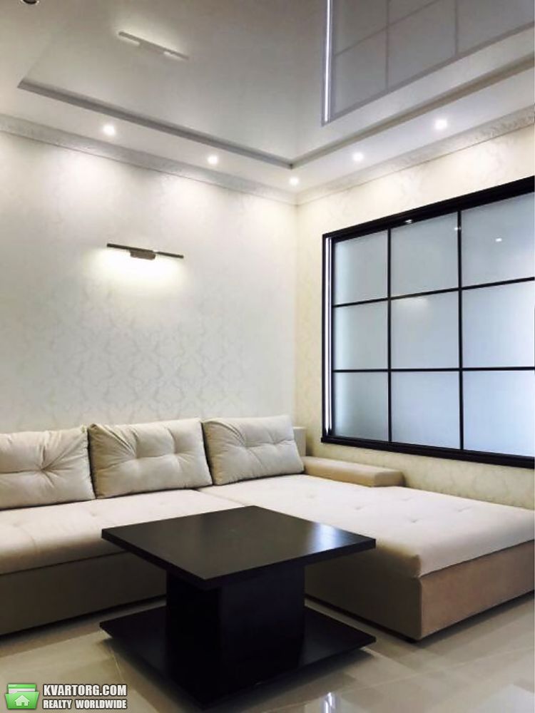 Sell 2-room apartment. Киев,  Пчелки Елены — photo 2