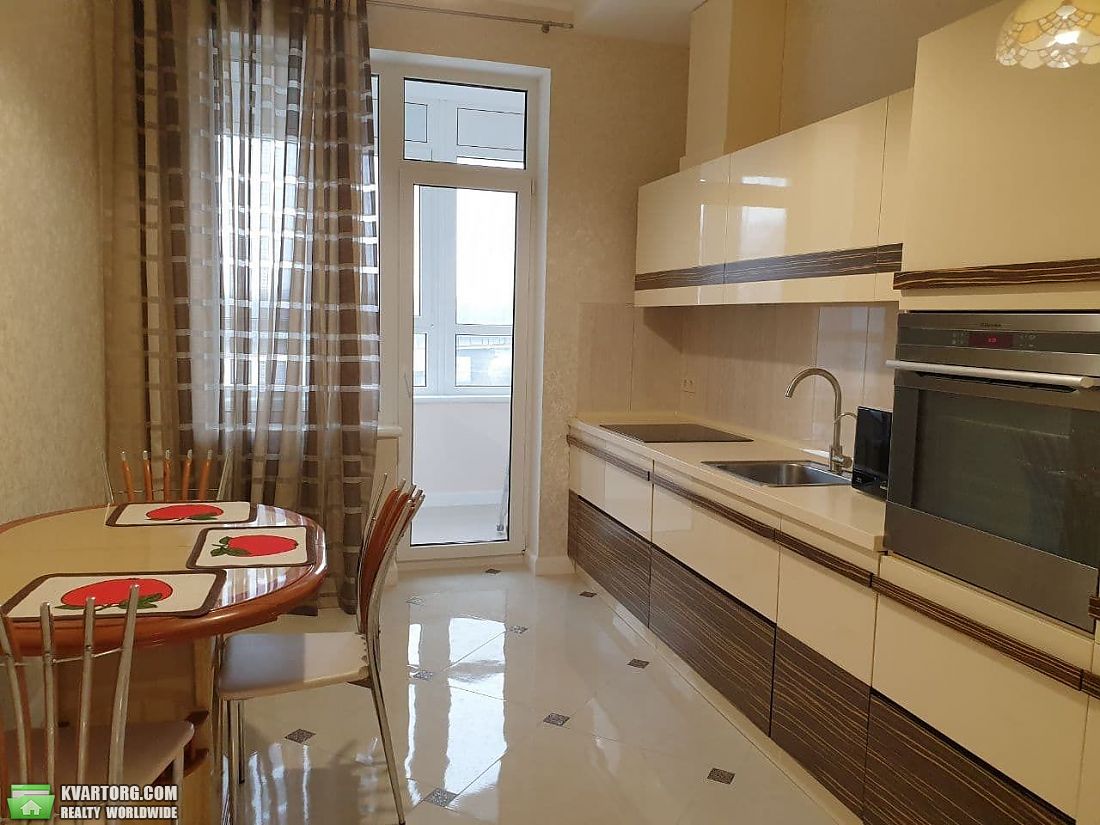 Rent out 1-room apartment. Киев, Никольско Слободская — photo 2