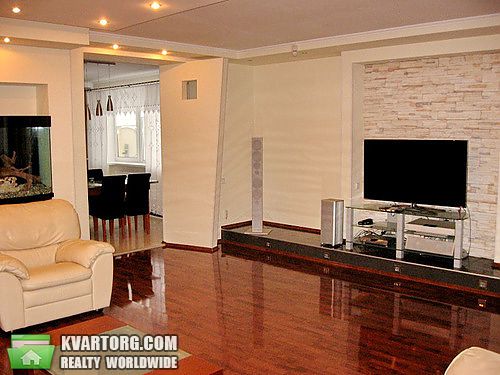 Rent out 4-room apartment. Киев, Героев Сталинграда пр — photo 2