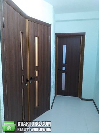 Rent out 2-room apartment. Киев,  Зодчих — photo 1