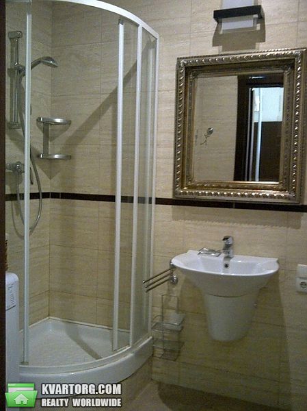 Rent out 2-room apartment. Киев, Старонаводницкая — photo 7