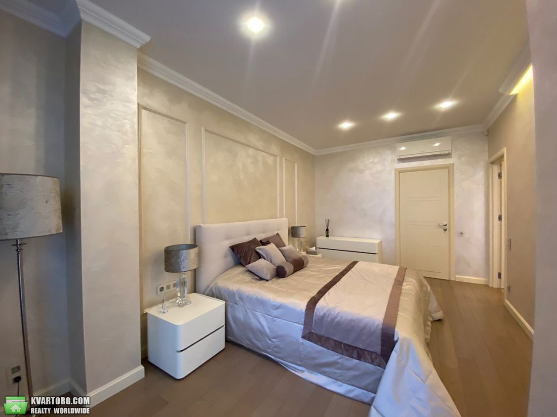 Buy 2-room apartment. Киев, Драгомирова ул. — photo 1