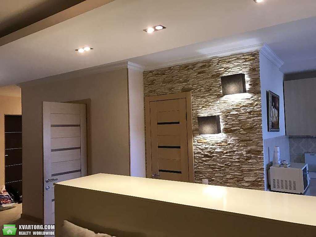 Rent out 3-room apartment. Киев,  Гетьмана — photo 2