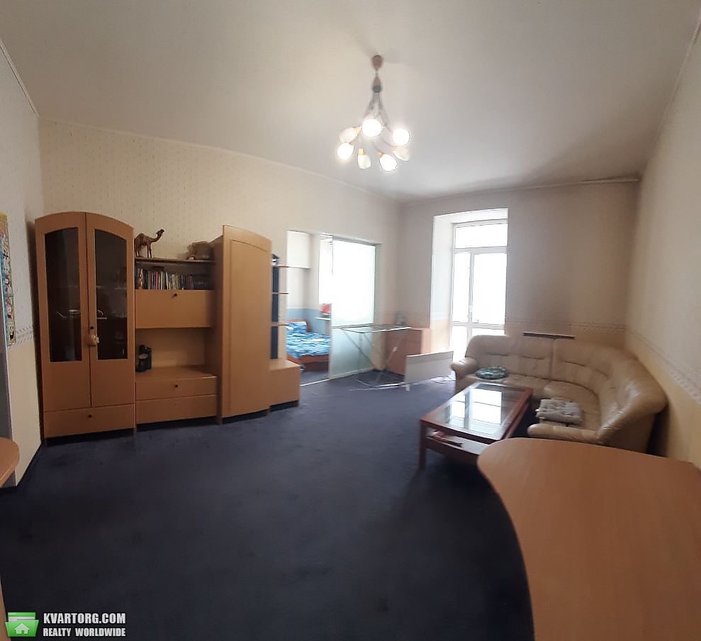 Rent out 2-room apartment. Киев,  Жилянская — photo 2