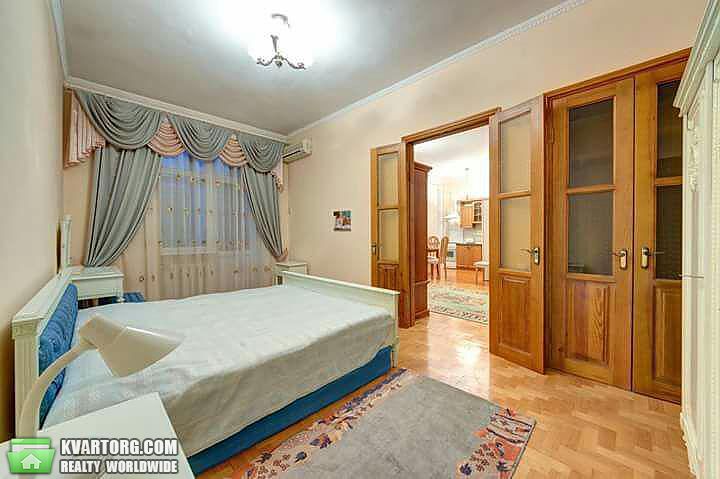Rent out 2-room apartment. Киев,  Институтская — photo 3