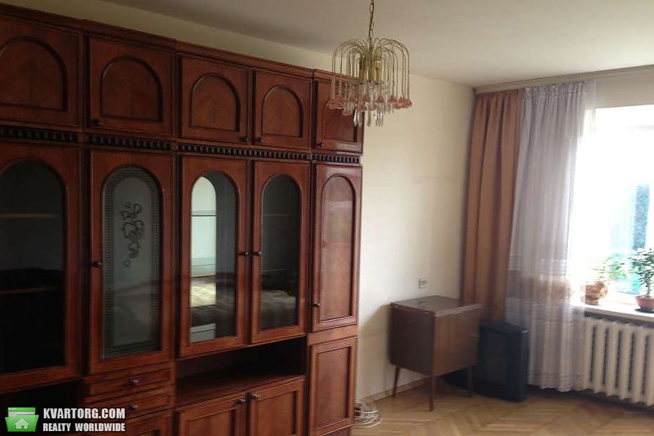 Sell 3-room apartment. Киев,  Щорса — photo 2