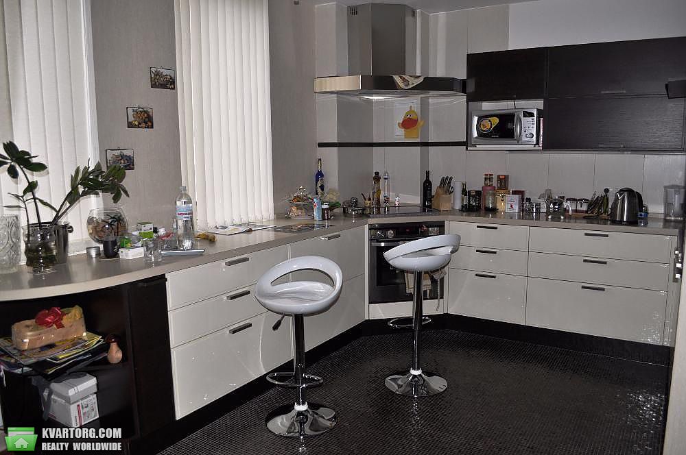 Rent out 3-room apartment. Киев,  Хоривая — photo 10