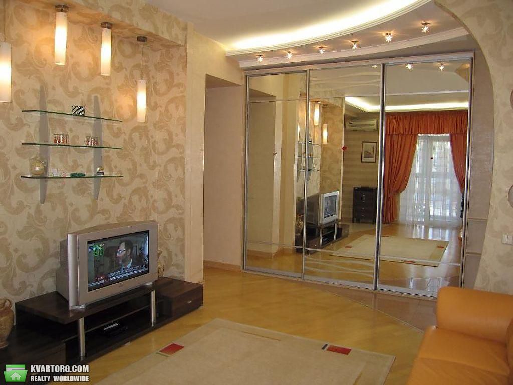 Rent out 2-room apartment. Киев,  Цитадельная — photo 3