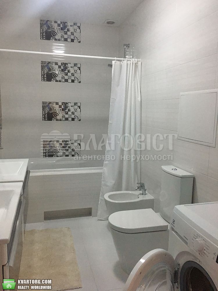 Rent out 2-room apartment. Киев,  Щорса — photo 10