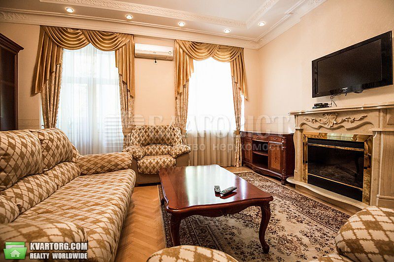 Rent out 2-room apartment. Киев,  Институтская — photo 1