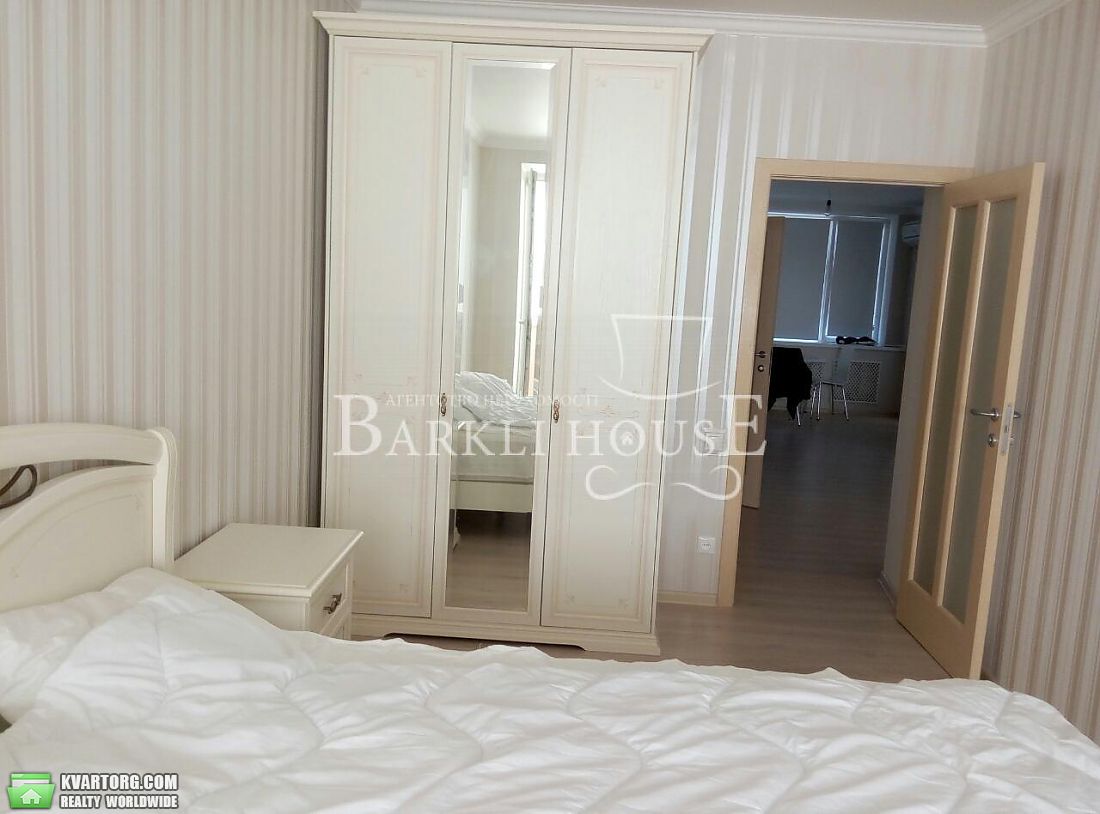 Rent out 3-room apartment. Киев,  Ирининская — photo 4