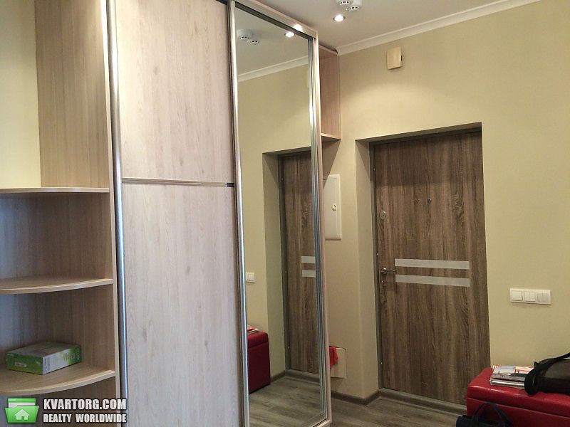 Rent out 2-room apartment. Киев,  Днепровская наб — photo 10