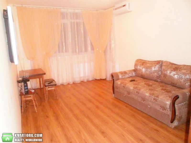 Rent out 1-room apartment. Киев,  Гетьмана — photo 4