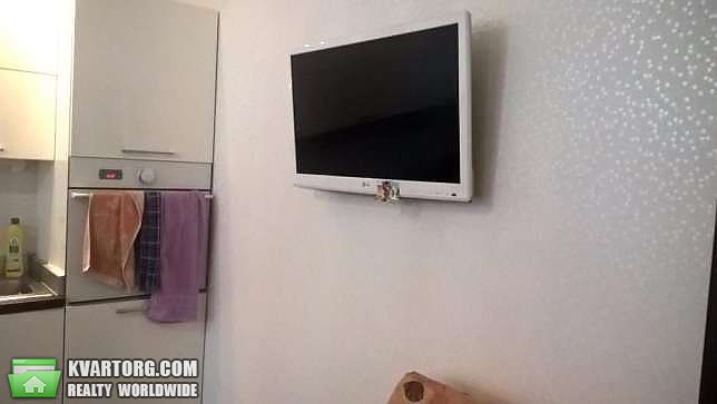 Rent out 2-room apartment. Киев,  Пчелки — photo 10