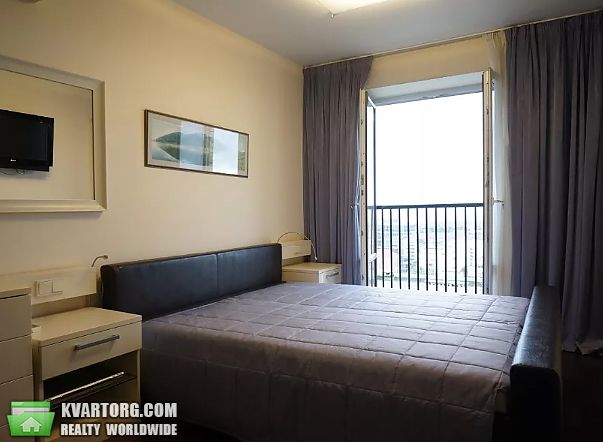 Rent out 4-room apartment. Киев,  Мирного Панаса — photo 4