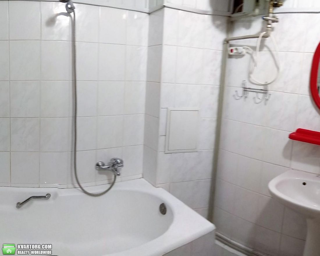 Rent out 2-room apartment. Киев, Анри Барбюса — photo 5