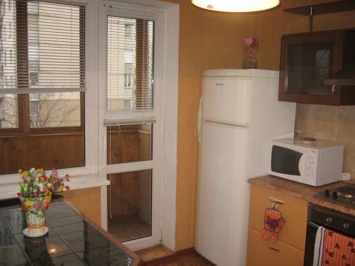сдам 2-комнатную квартиру. Киев,  Героев Сталинграда 35 - фото 1