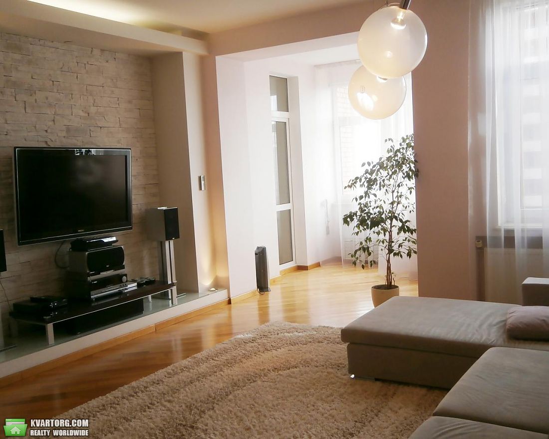 Rent out 3-room apartment. Киев,  Старонаводницкая — photo 2