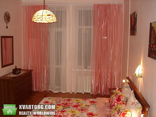 Rent out 3-room apartment. Киев,  Крутой спуск — photo 4