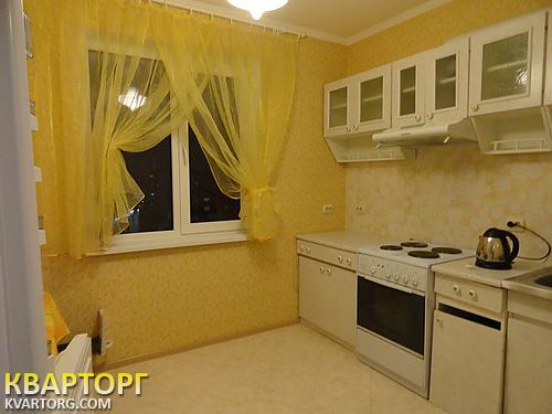 Rent out 2-room apartment. Киев,  Олейника — photo 1