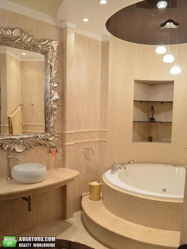 Rent out 3-room apartment. Киев,  Жилянская — photo 7