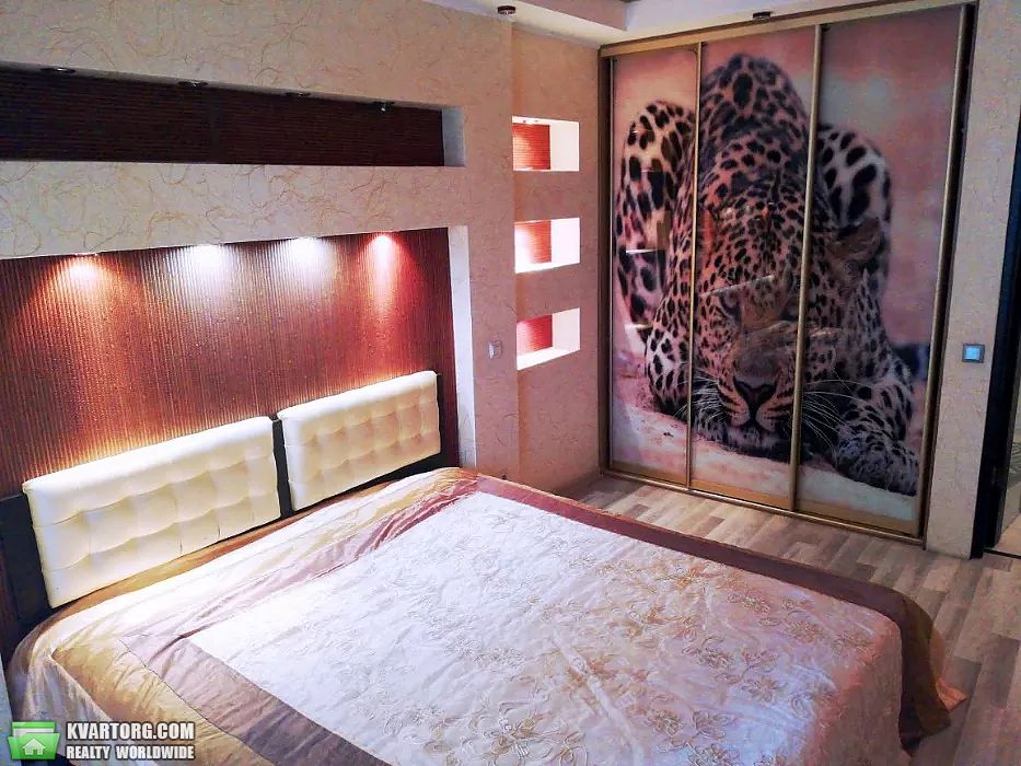 Rent out 2-room apartment. Киев, Днепровская набережная — photo 5