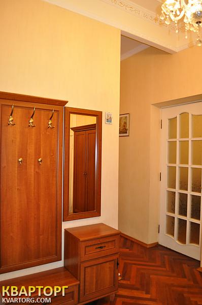 Rent out 3-room apartment. Киев,  Бассейная — photo 6