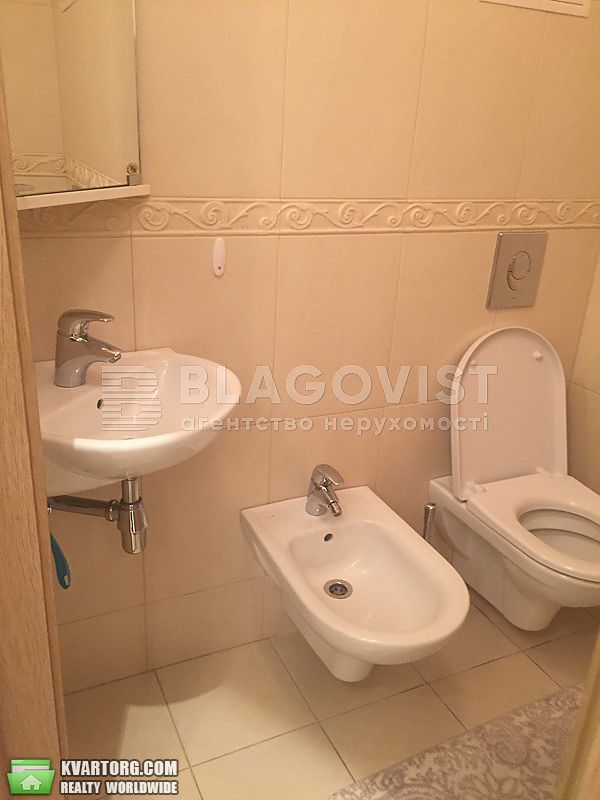 Rent out 3-room apartment. Киев,  Луначарского — photo 9