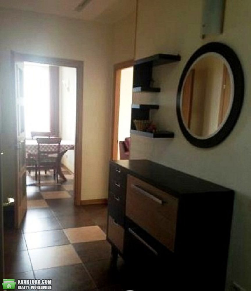 Rent out 2-room apartment. Киев,  Львовская — photo 3