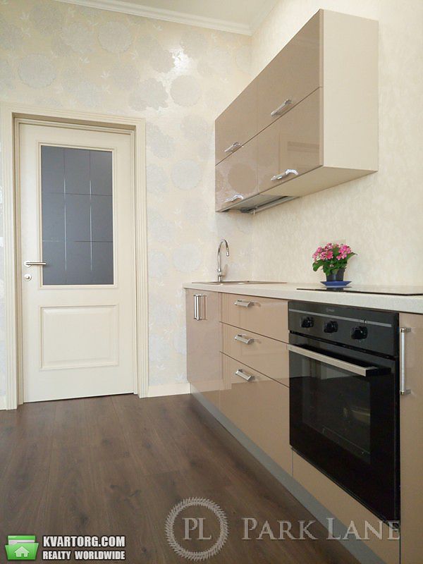 Sell 2-room apartment. Киев,  Щорса — photo 1