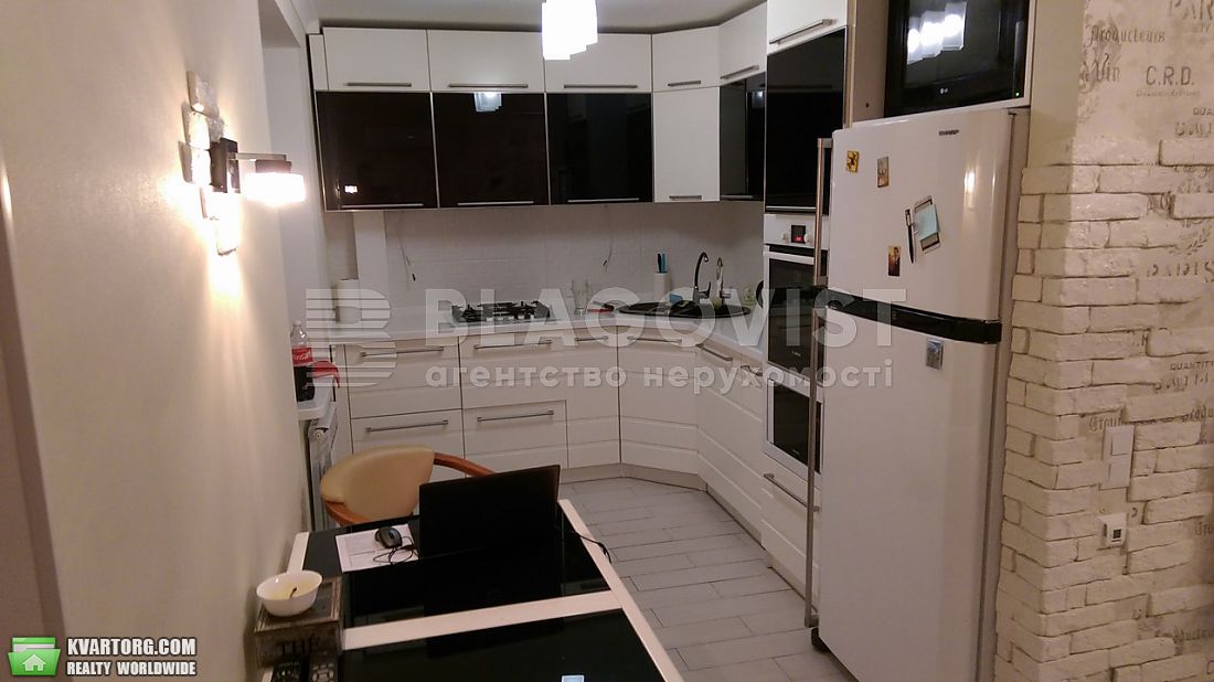 Sell 3-room apartment. Киев,  Соловцова Николая — photo 2