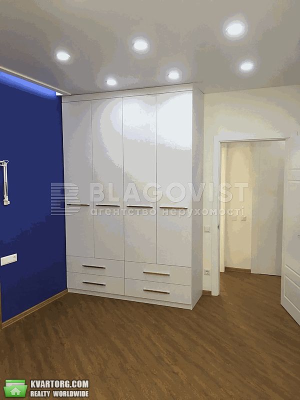 Rent out 2-room apartment. Киев,  Липковского — photo 2