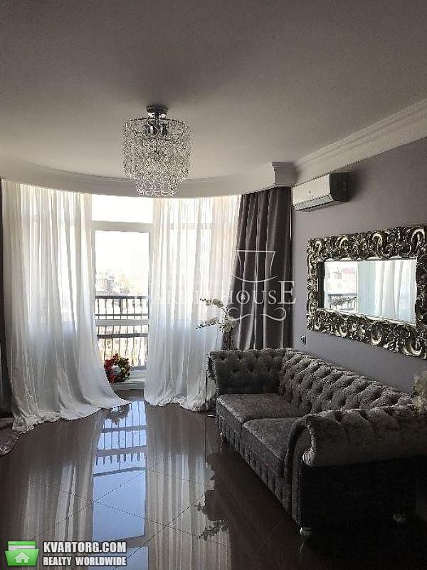 Rent out 2-room apartment. Киев,  Черновола — photo 10