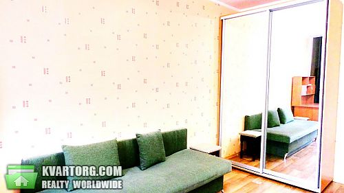 Rent out 3-room apartment. Киев, Урловская — photo 2