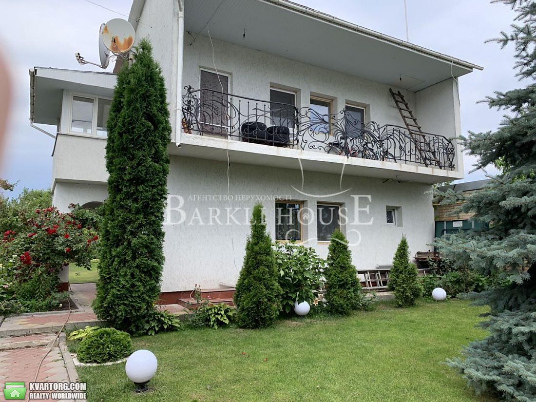 Rent out house. Киев,  Метрологическая — photo 1