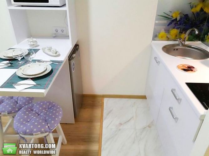 Rent out 1-room apartment. Киев,  Машиностроительная — photo 3