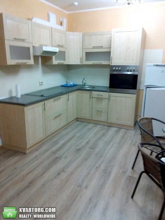 Rent out 1-room apartment. Киев,  Богатырская — photo 1