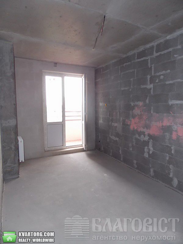 Sell 2-room apartment. Киев,  Феодосийская — photo 2