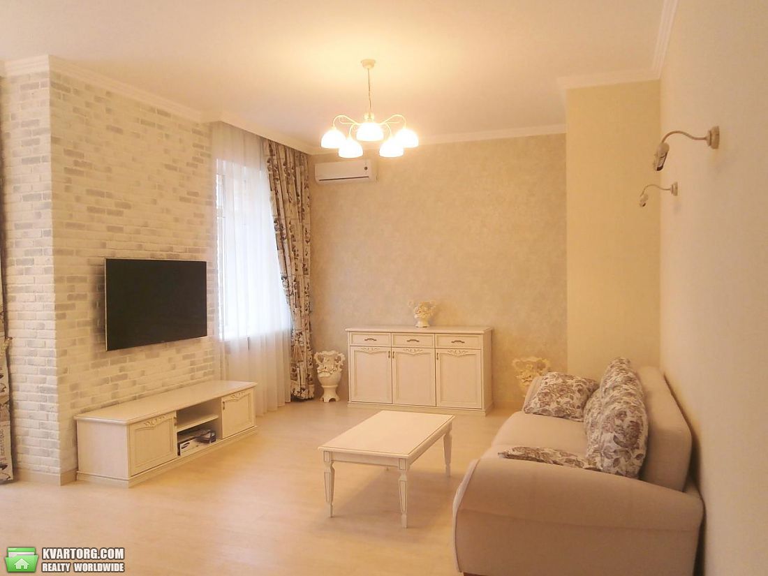 Rent out 3-room apartment. Киев,  Дмитриевская — photo 4